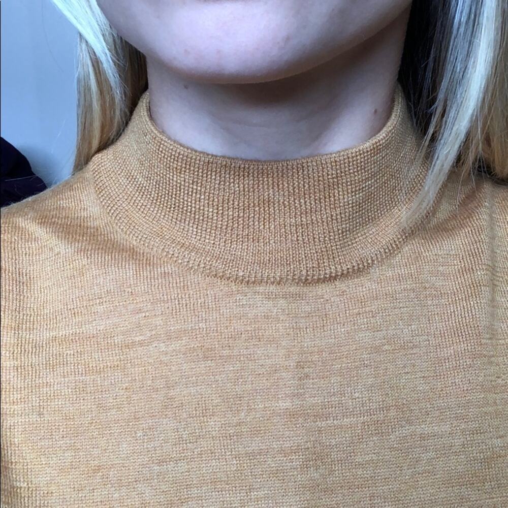 Villini - Mustard Merino Wool Sweater - Picture 5 of 6